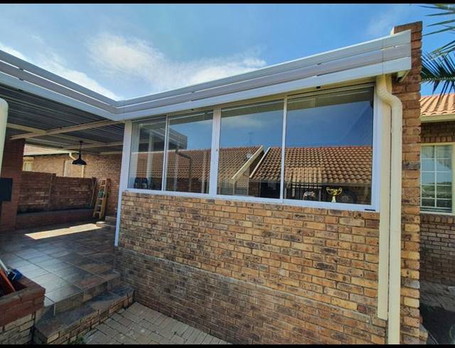 3 BEDROOM TOWNHOUSE FOR SALE IN FLORAUNA